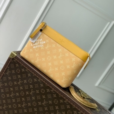 LV Clutch Bags